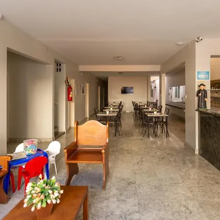Hotel Mares De Iracema 2*