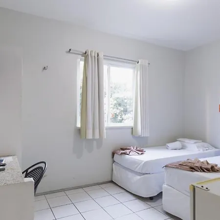 Hotel Mares De Iracema 2*